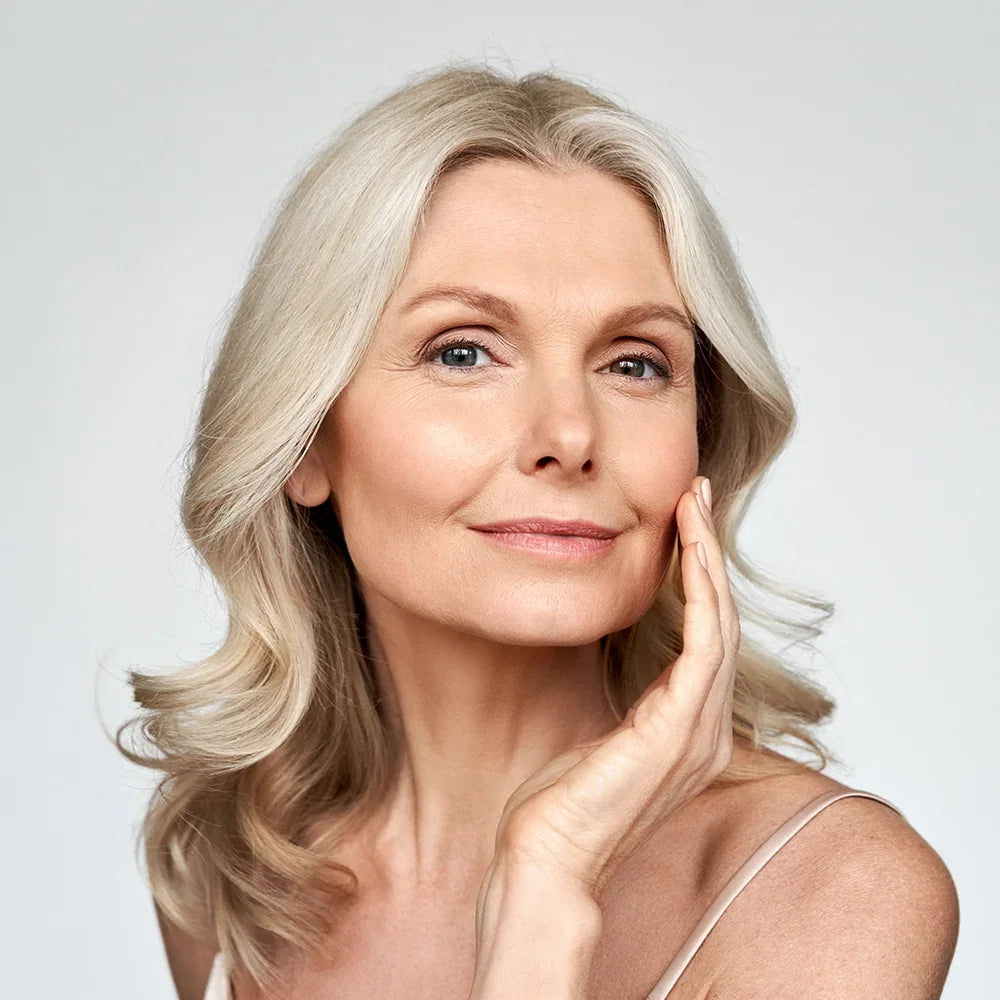 Vrouw met stralende huid, anti-aging behandeling, Cryon Schoonheidssalon